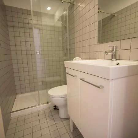 Cool - Praca Da Batalha Oporto