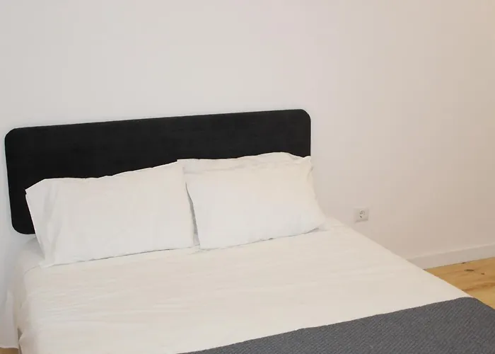 Cool - Praca Da Batalha Apartamento *