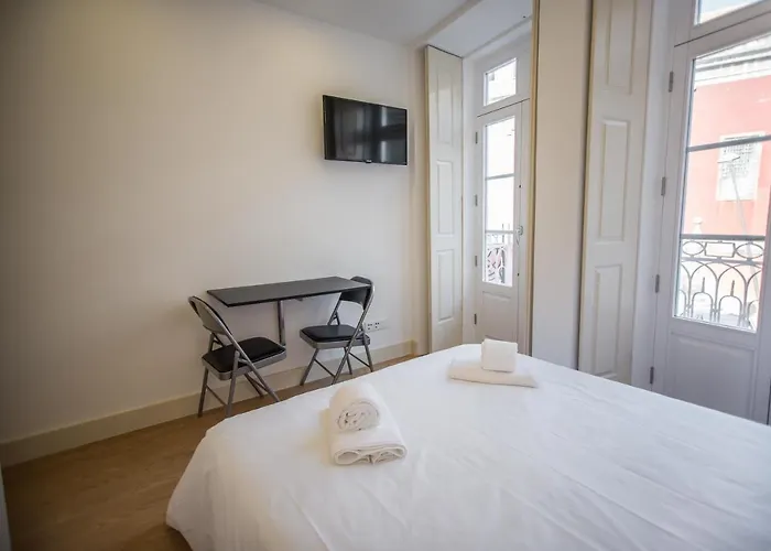 Cool - Praca Da Batalha Oporto