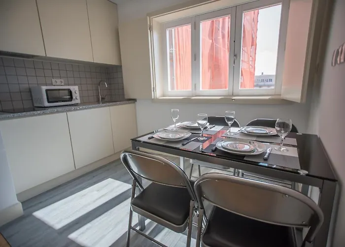 Cool - Praca Da Batalha Apartamento *